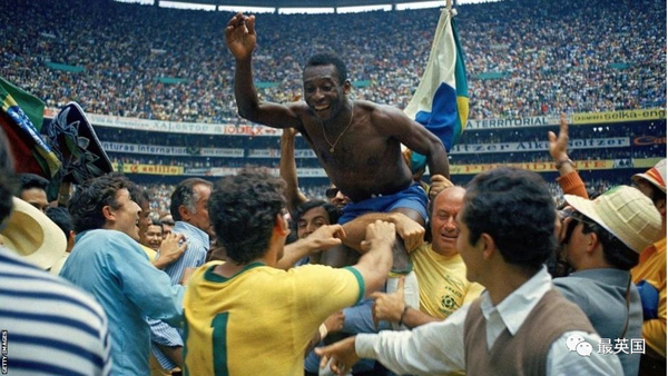 巴西联赛冠军_98世界杯巴西队合照_巴西足球合照